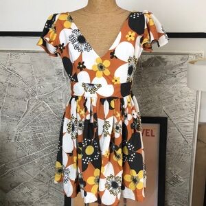DODO  BAR OR Girls Size 12 Floral V-Neck Dress in Orange and Black